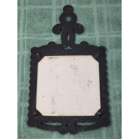 Vintage Trivet Cast Iron Hot Plate Country Farmhouse Decor Retro Wall Hanging - Picture 2 of 7